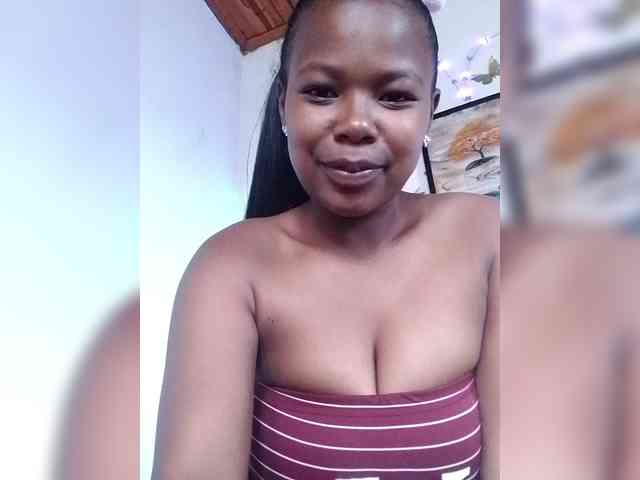 Modèle: Sayrahsexy