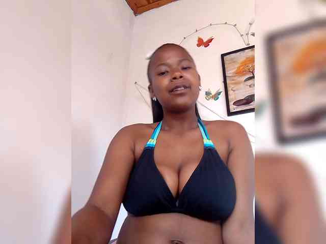 Sayrahsexy webcam