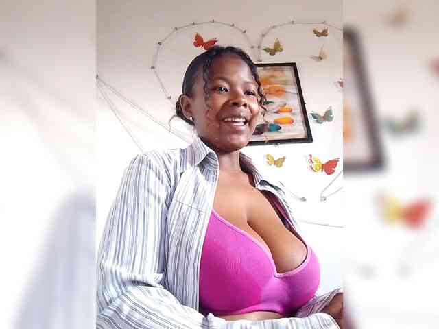 Modèle: Sayrahsexy