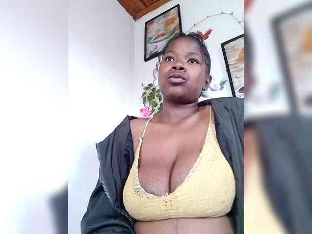 Sayrahsexy webcam