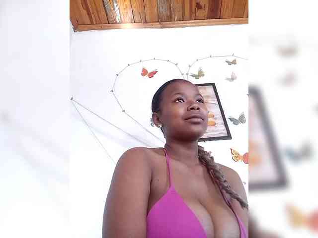 Sayrahsexy webcam