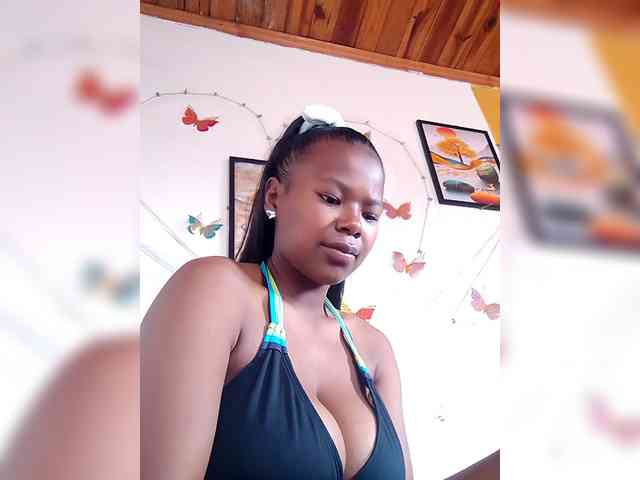Sayrahsexy webcam