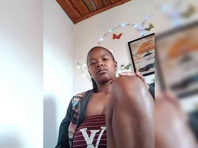 Sayrahsexy webcam