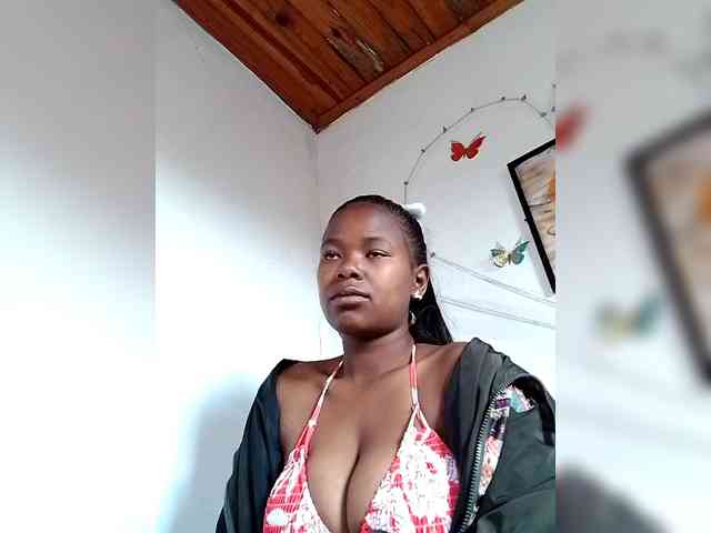 Sayrahsexy webcam