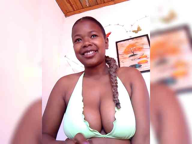 Sayrahsexy webcam