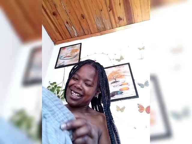 Sayrahsexy webcam