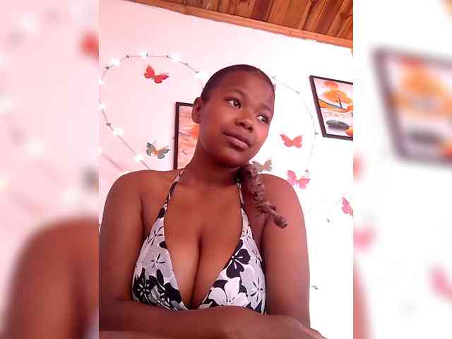 Sayrahsexy webcam
