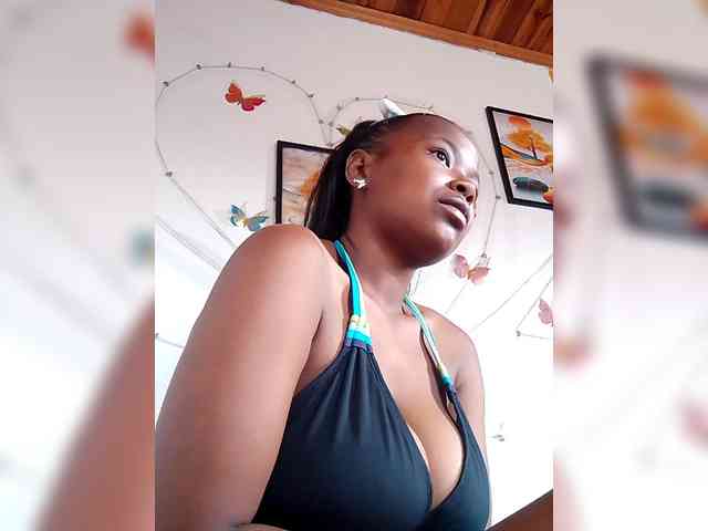 Sayrahsexy webcam