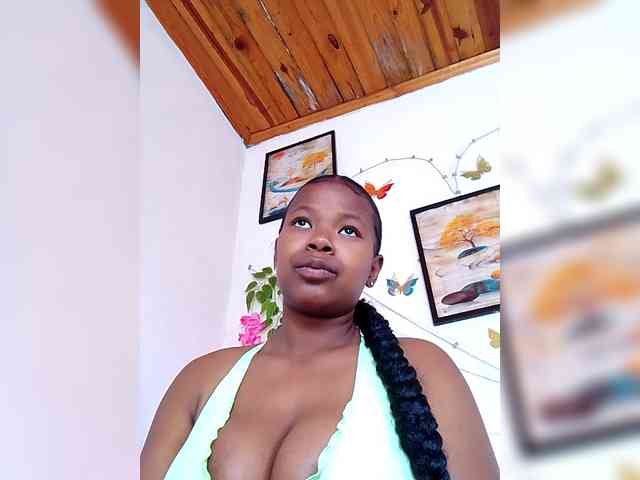 Sayrahsexy webcam