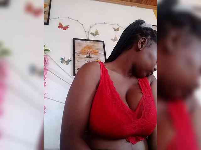 Modèle: Sayrahsexy