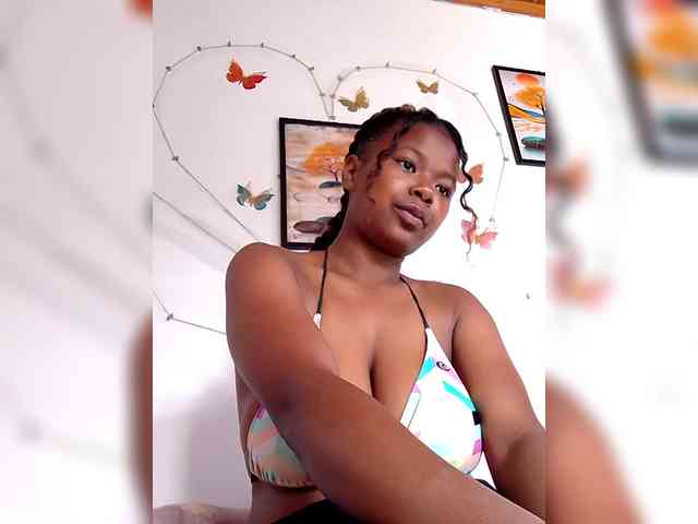Modèle: Sayrahsexy