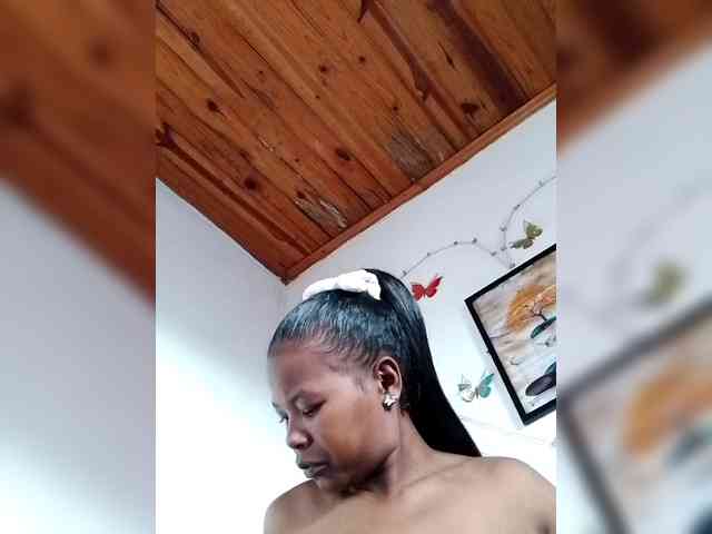 Sayrahsexy webcam