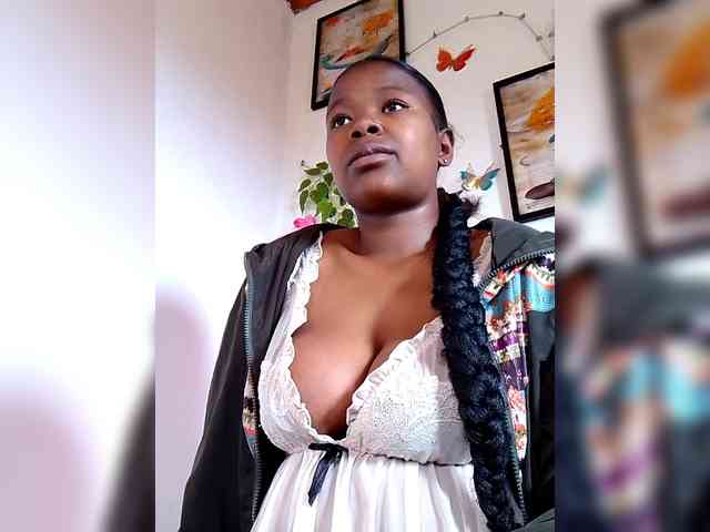 Sayrahsexy webcam