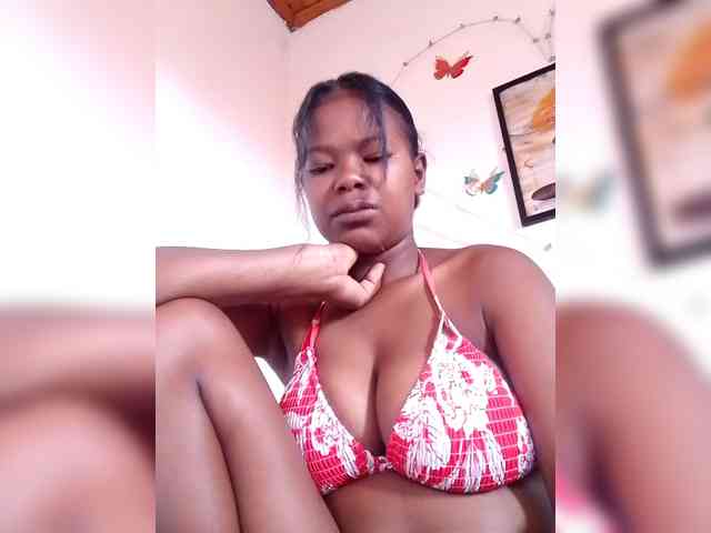 Sayrahsexy webcam