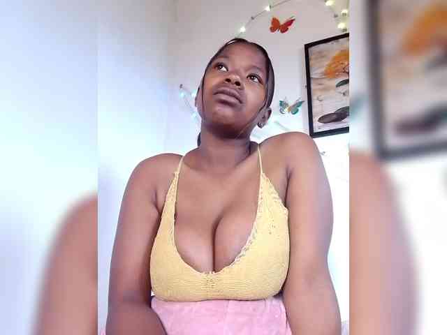 Sayrahsexy webcam