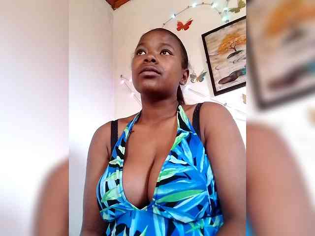 Sayrahsexy webcam