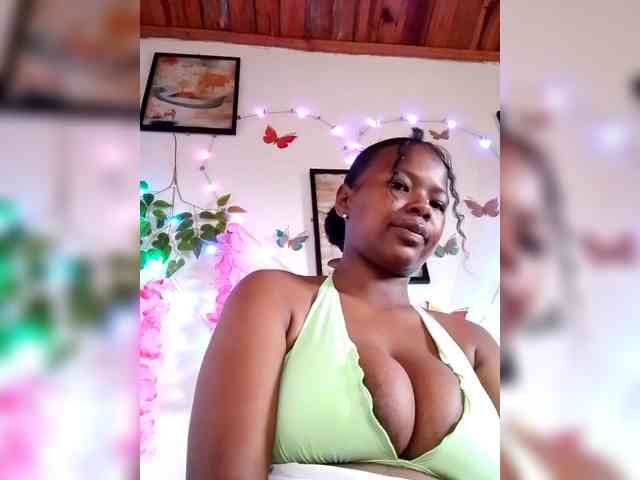 Sayrahsexy webcam