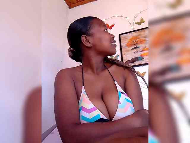 Sayrahsexy webcam