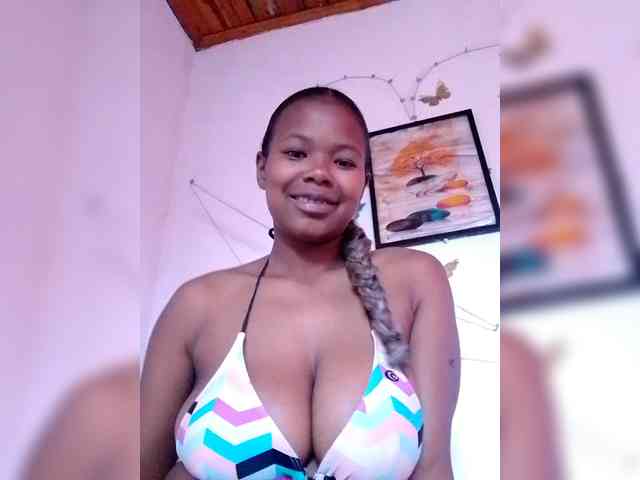 Sayrahsexy webcam
