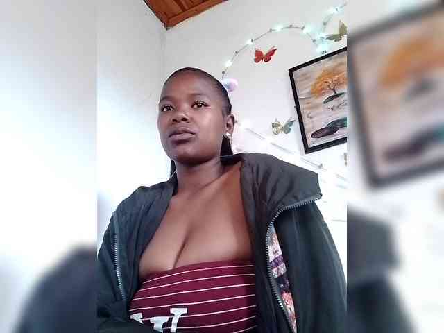 Sayrahsexy webcam