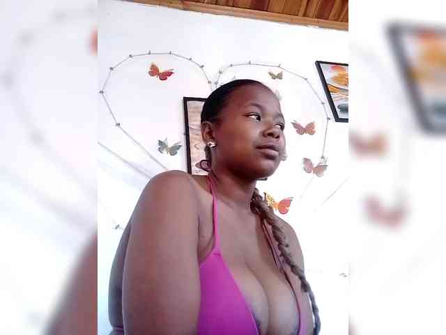 Sayrahsexy webcam
