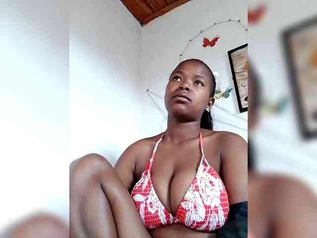 Sayrahsexy webcam
