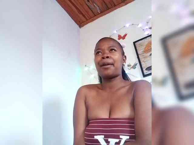 Sayrahsexy webcam