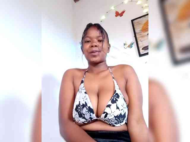 Sayrahsexy webcam