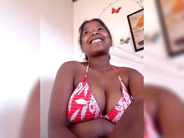 Sayrahsexy webcam