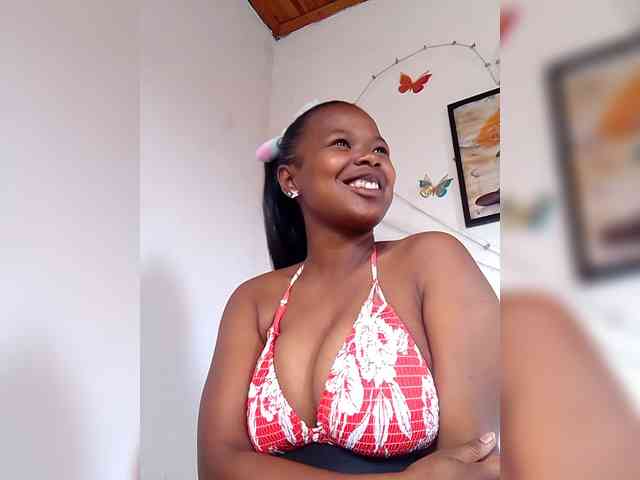 Modèle: Sayrahsexy