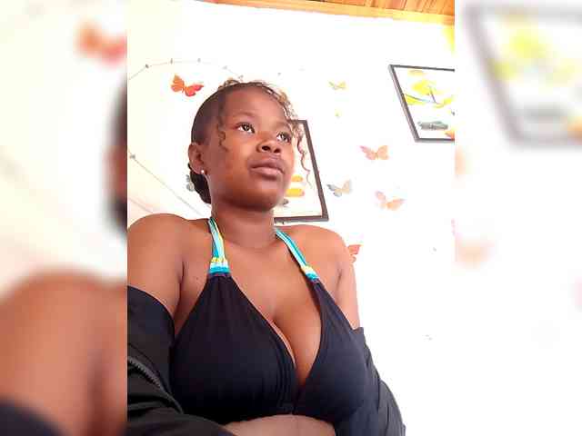 Sayrahsexy webcam