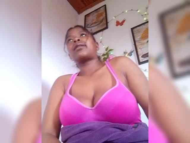 Sayrahsexy webcam