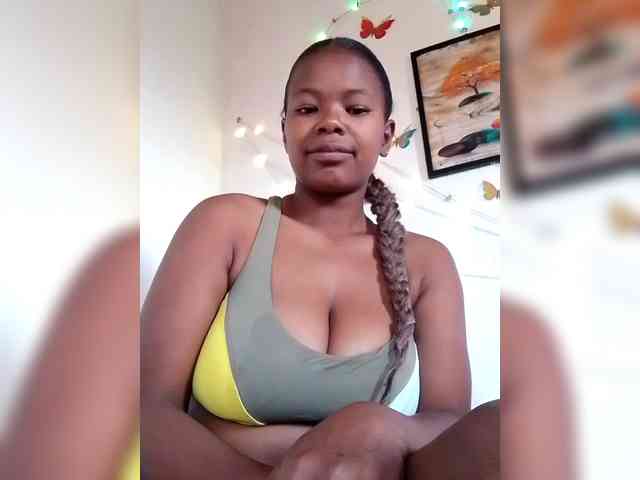 Sayrahsexy webcam
