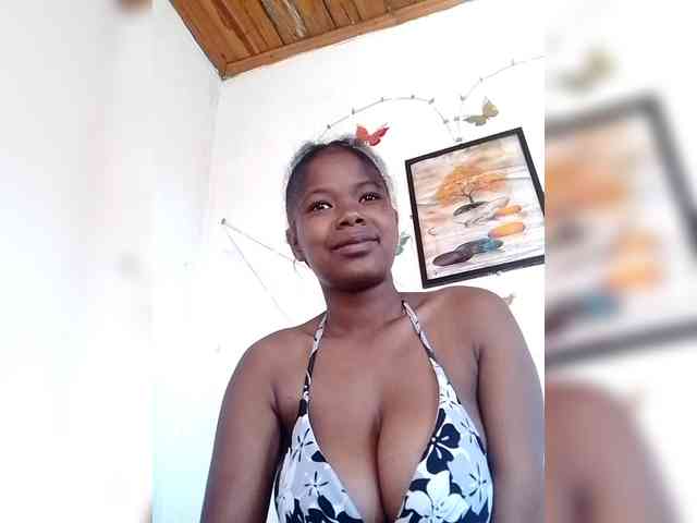 Sayrahsexy webcam