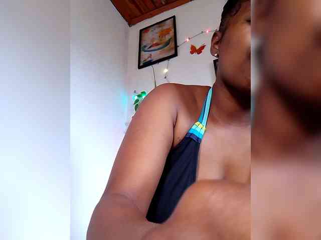 Sayrahsexy webcam