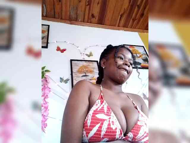 Sayrahsexy webcam