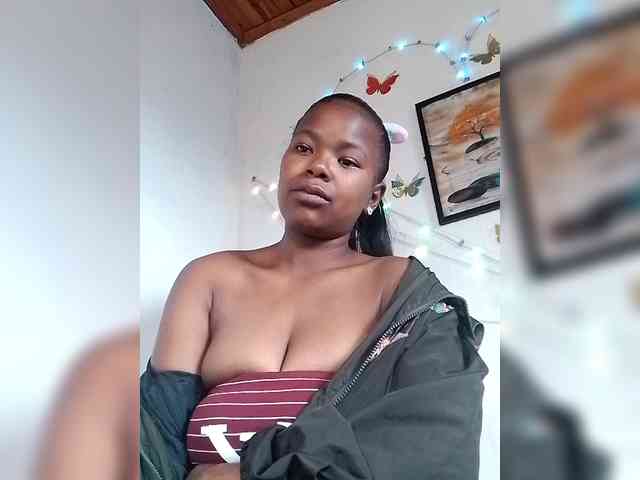 Sayrahsexy webcam