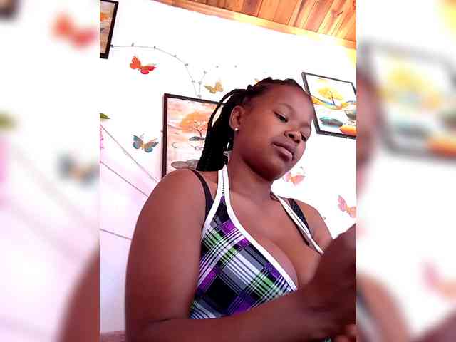 Sayrahsexy webcam