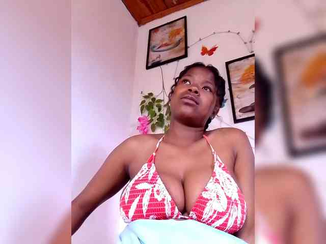 Sayrahsexy webcam