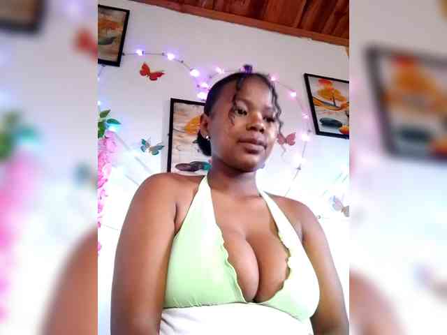 Sayrahsexy webcam