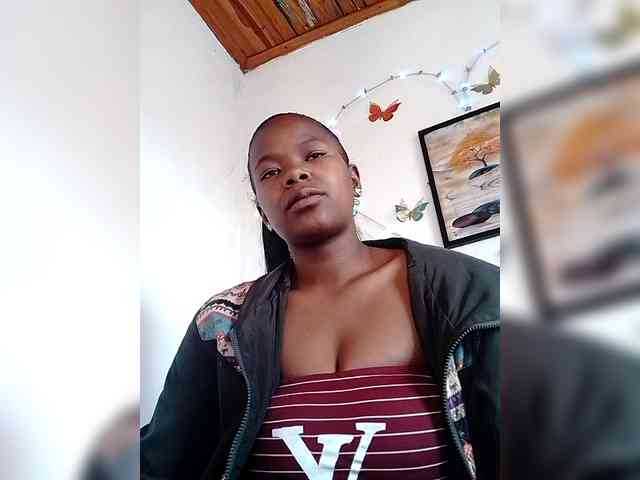 Sayrahsexy webcam