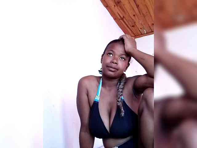 Sayrahsexy webcam
