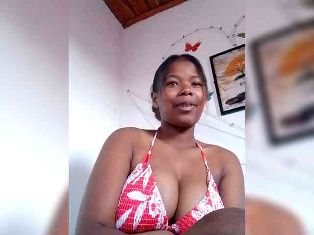 Sayrahsexy webcam