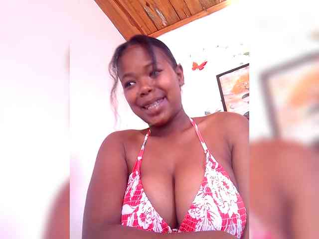 Sayrahsexy webcam