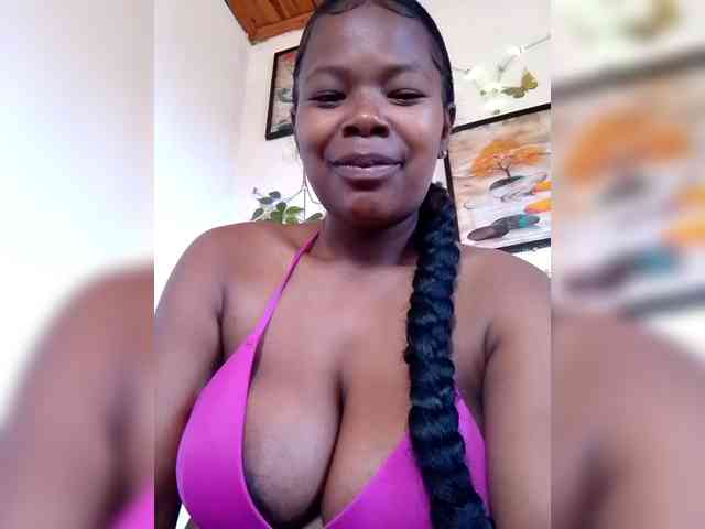 Modèle: Sayrahsexy