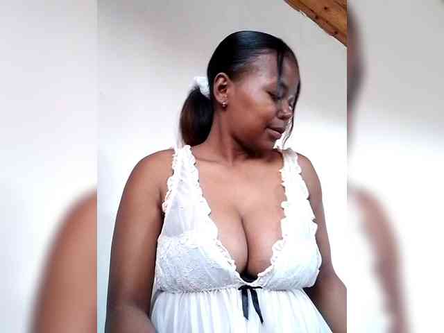 Sayrahsexy webcam