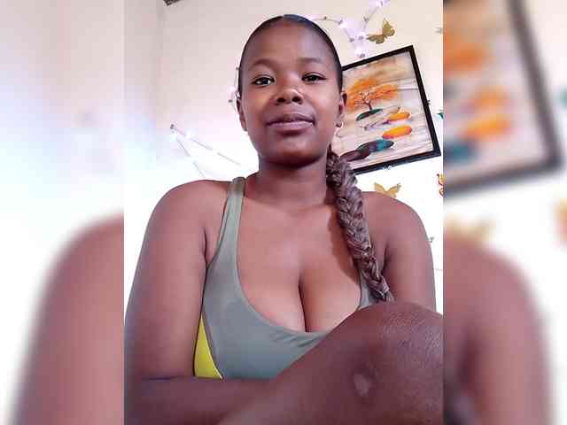 Sayrahsexy webcam