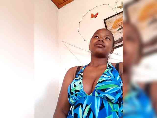 Sayrahsexy webcam