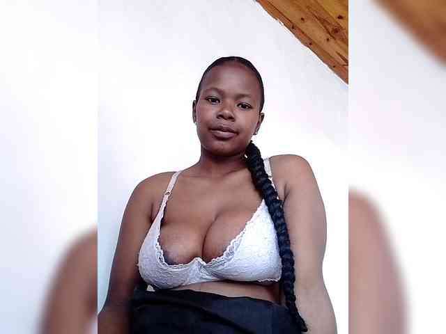 Sayrahsexy webcam