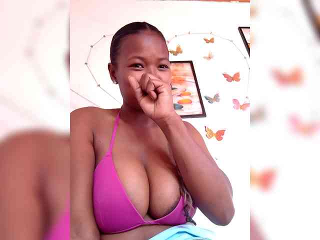 Sayrahsexy webcam